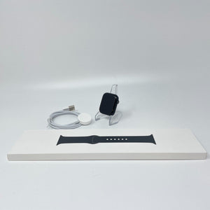 Apple Watch Series 7 (GPS) Midnight Aluminum 45mm w/ Black Sport Band Good