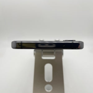Samsung Galaxy Z Flip4 128GB Black Unlocked Very Good Condition