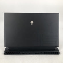 Load image into Gallery viewer, Alienware m15 R4 15&quot; 2020 FHD 2.2GHz i7-10870H 32GB 256GB SSD/1TB SSD - RTX 3060