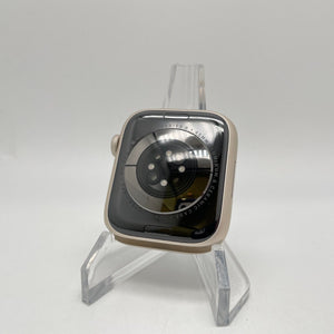 Apple Watch Series 8 (GPS) Starlight Aluminum 45mm w/ Black Sport Band Good