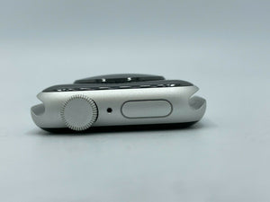Apple Watch SE (GPS) Silver Sport 40mm w/ White Sport Band