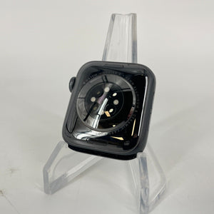 Apple Watch Series 6 (GPS) Space Gray Aluminum 40mm w/ Black Sport Band Good