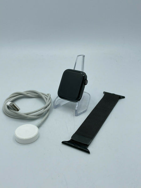 Apple Watch Series 5 Cellular Space Gray S. Steel 44mm +Black Milanese Loop