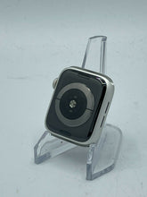 Load image into Gallery viewer, Apple Watch Series 4 Cellular Silver Nike Sport 44mm