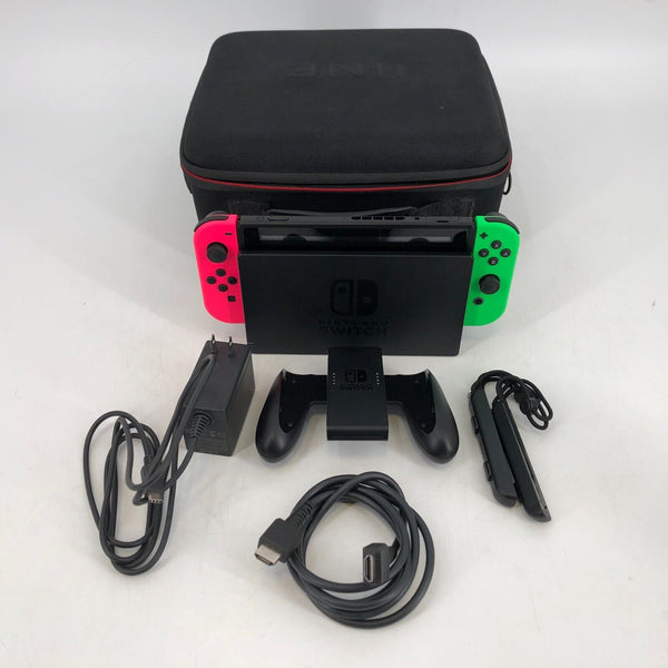 Nintendo Switch Black 32GB - Excellent Cond. w/ HDMI/Power + Dock + Grip + Case