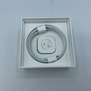 Apple Air Pods Pro White Excellent Condition + Box/Charger