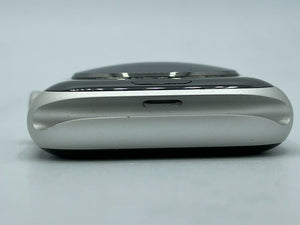 Apple Watch Series 4 (GPS) Silver Sport 44mm w/ Black Sport