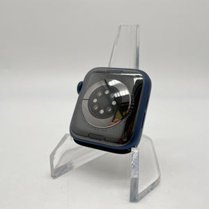 Apple Watch Series 6 Cellular Blue Aluminum 40mm w/ Deep Navy Sport Band