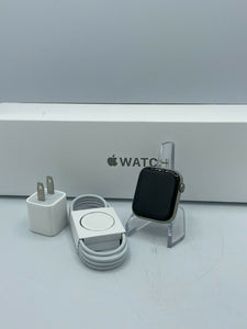 Apple Watch 32GB Silver (GSM Unlocked)