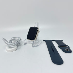 Apple Watch SE (2nd Gen.) (GPS) Silver Aluminum 44mm Black Sport Band Excellent