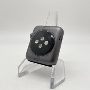 Apple Watch Series 3 (GPS) Space Gray Aluminum 42mm w/ Black Sport Band