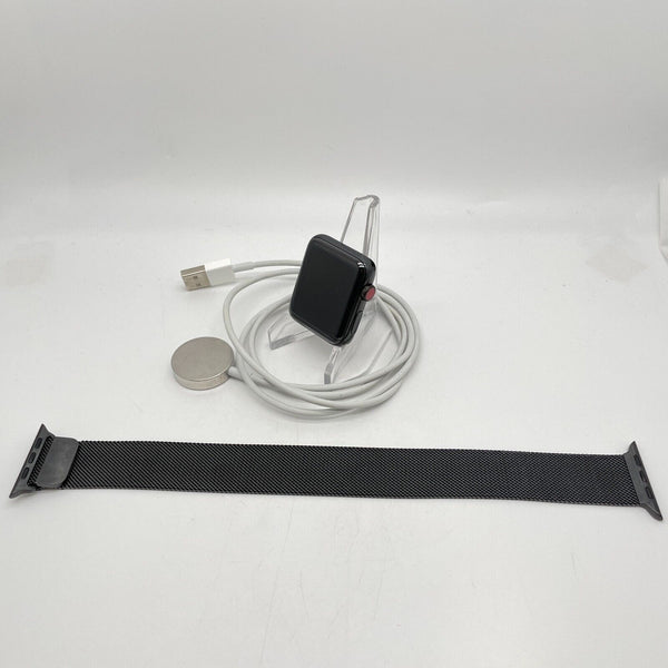 Apple Watch Series 3 Cellular Black S. Steel 42mm w/ Black Milanese Loop