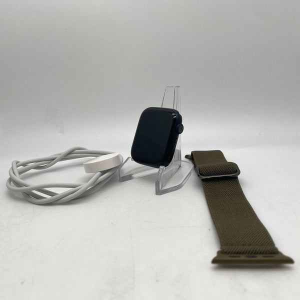 Apple Watch Series 7 (GPS) Midnight Aluminum 45mm w/ Green Sport Loop Very Good