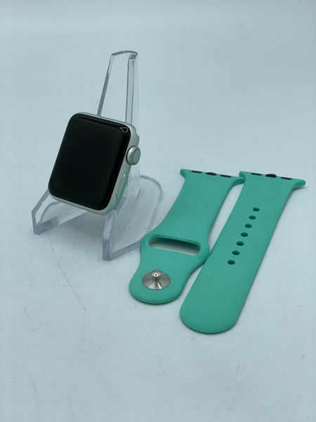 Apple Watch Series 3 (GPS) Silver Sport 38mm w/ Green Sport
