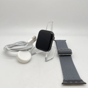 Apple Watch Series 4 Cellular Space Gray Aluminum 44mm Gray Sport Loop Excellent