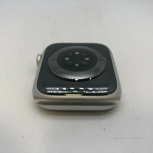 Apple Watch Series 6 (GPS) Silver Sport 44mm w/ White Sport Band