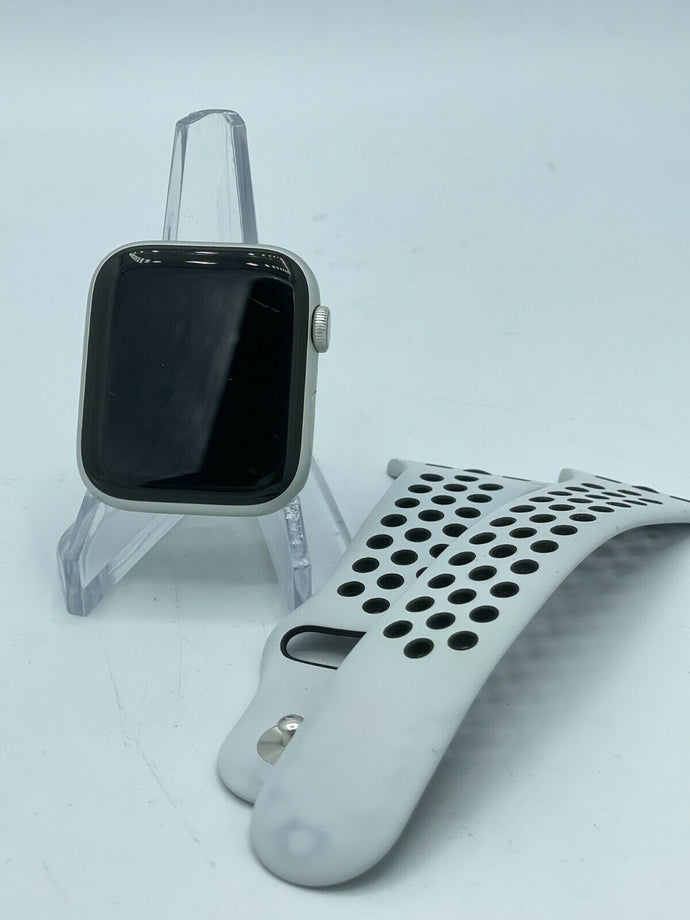 Apple Watch Series 6 Cellular Silver Nike Sport 44mm w/ White Nike Sport