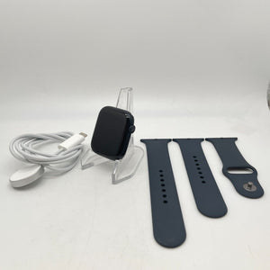 Apple Watch Series 7 (GPS) Midnight Black Aluminum 45mm w/ Black Sport Band Good