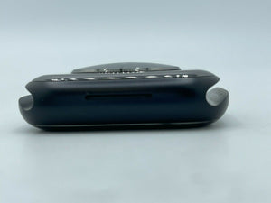Apple Watch Series 7 (GPS) Midnight Sport 41mm w/ Silver Milanese Loop