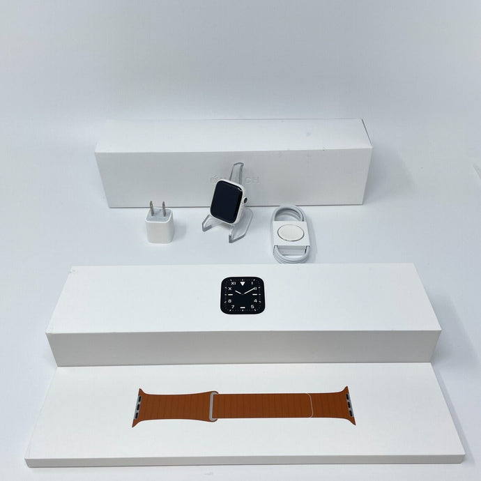 Apple Watch Series 5 Cellular White Ceramic 44mm w/ Brown Leather Loop Very Good