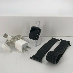 Apple Watch Series 5 GPS Space Gray Sport 44mm w/ Black Milanese/Sport Loop