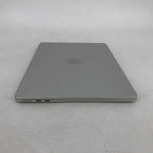 MacBook Air 13 Silver 2022 3.5GHz M2 8-Core CPU 8GB 256GB - Very Good Condition