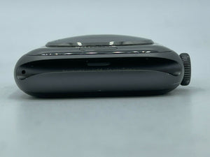 Apple Watch Series 4 (GPS) Space Gray Nike Sport 44mm w/ Black Nike Sport