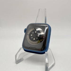 Apple Watch Series 7 (GPS) Blue Aluminum 41mm w/ Starlight Sport Band Excellent
