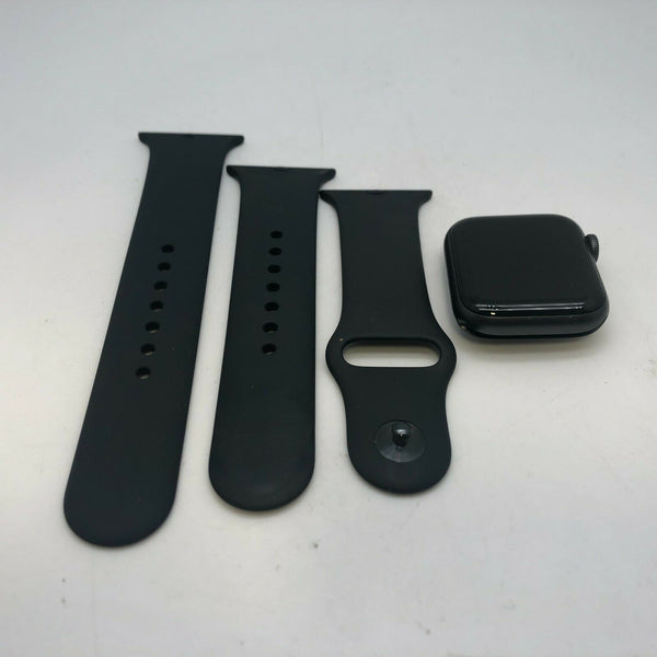 Apple Watch Series 6 Aluminum GPS Gray Sport 40mm w/ Black Sport Band