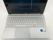 Load image into Gallery viewer, HP Pavilion 15.6&quot; 2020 2.4GHz i5-1135G7 12GB 512GB SSD